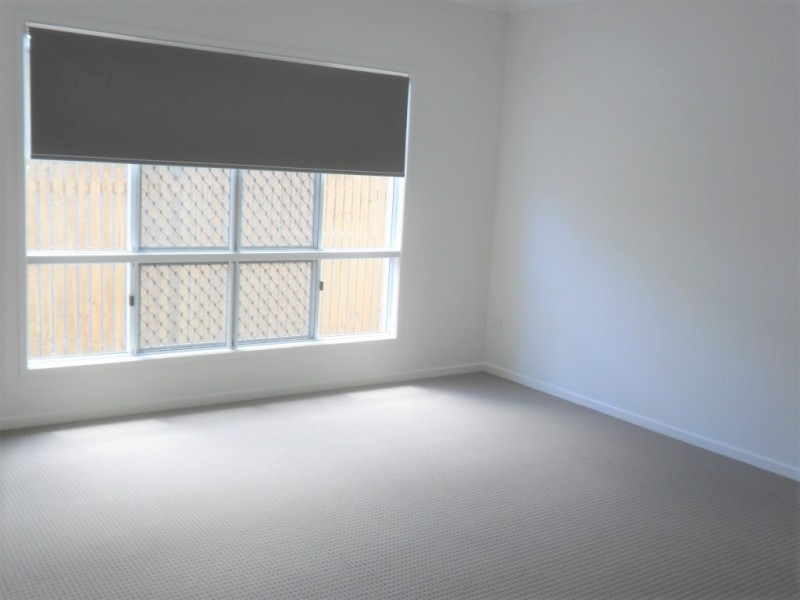 19 Ellenor Street, Mount Low QLD 4818