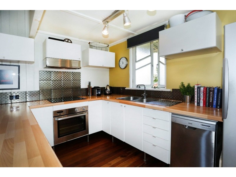 49 Latchford Street, Pimlico QLD 4812