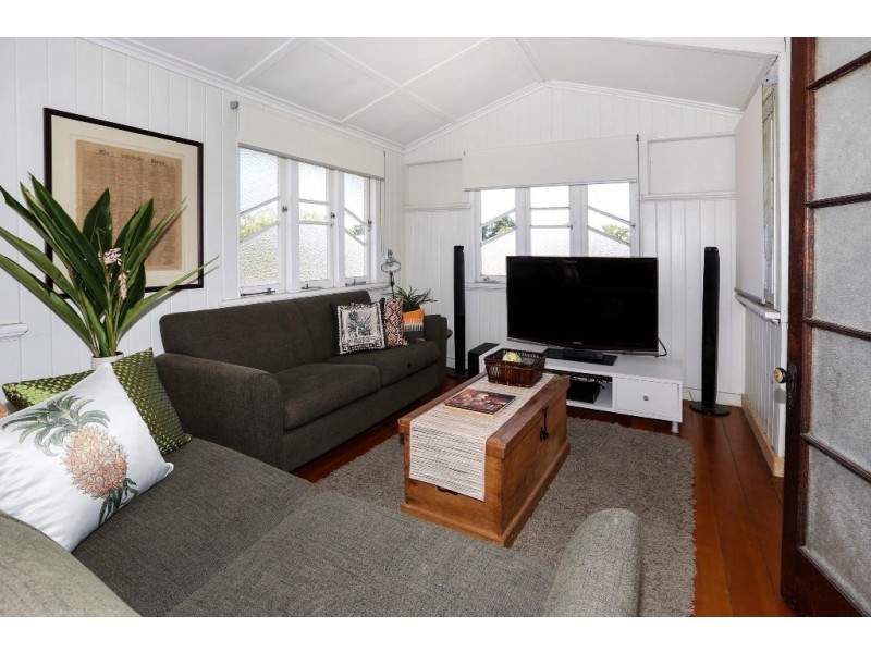 49 Latchford Street, Pimlico QLD 4812