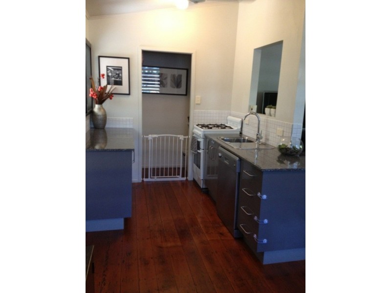 11 Fifth Avenue, South Townsville QLD 4810