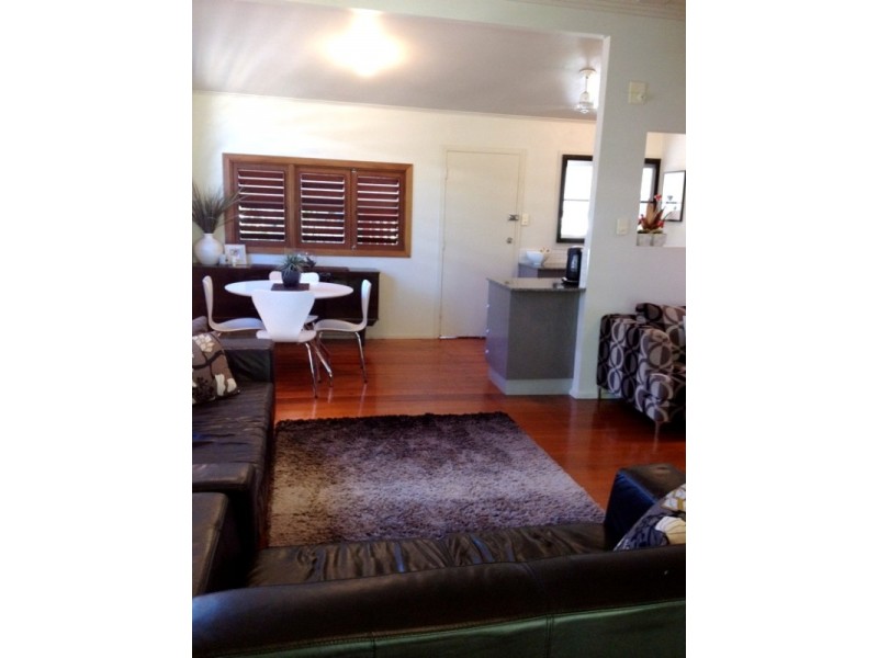 11 Fifth Avenue, South Townsville QLD 4810