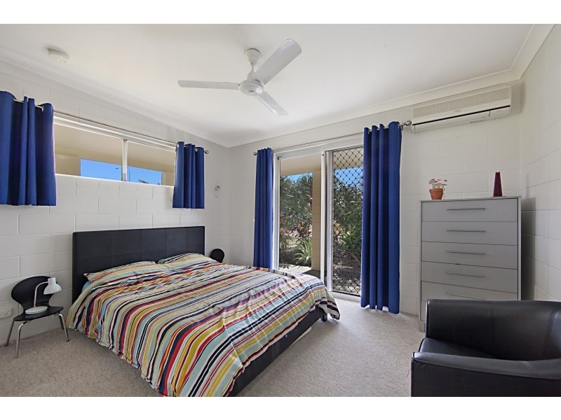 122 Mt Low Parkway, Mount Low QLD 4818