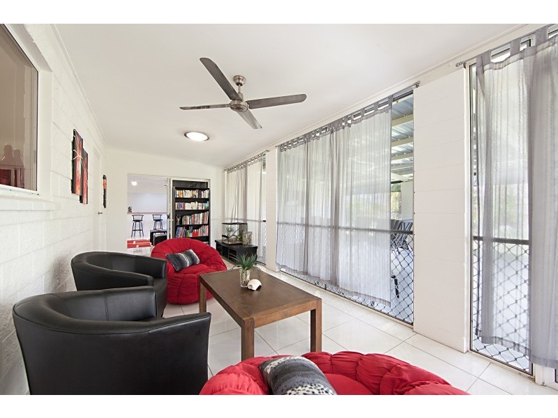 122 Mt Low Parkway, Mount Low QLD 4818