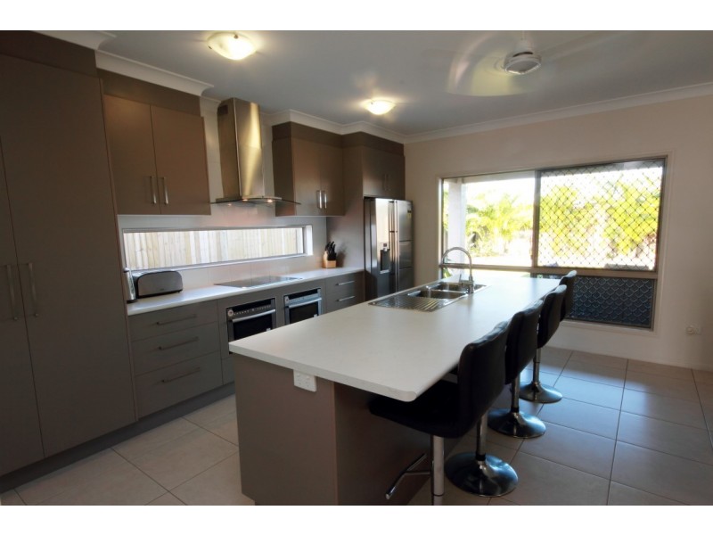 28 Batiki Circuit, Burdell QLD 4818