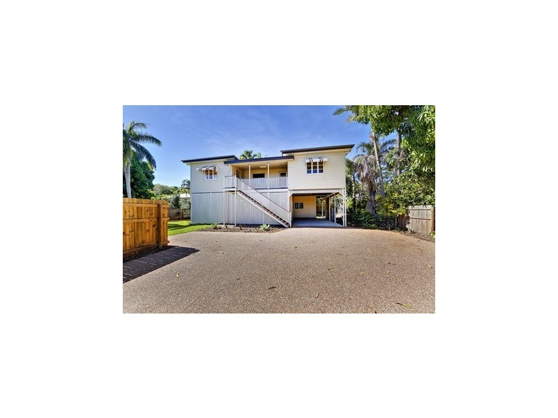 2A/184 Kings Road, Mysterton QLD 4812