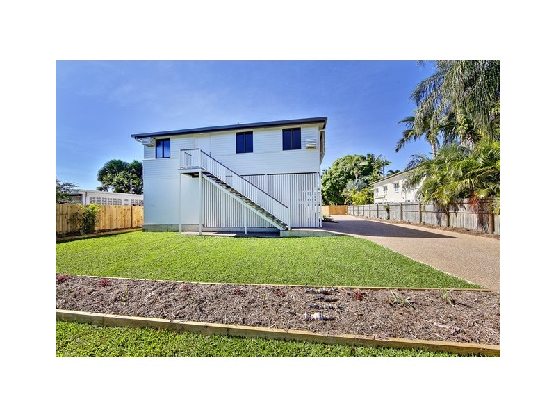 1A/184 Kings Road, Mysterton QLD 4812