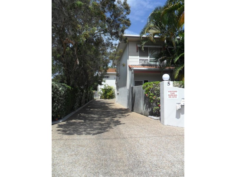 4/5 Mulligan Street, Mundingburra QLD 4812