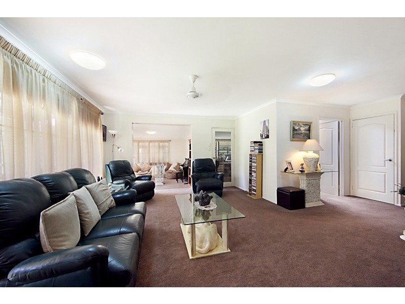 7 Benalla Road, Oak Valley QLD 4811