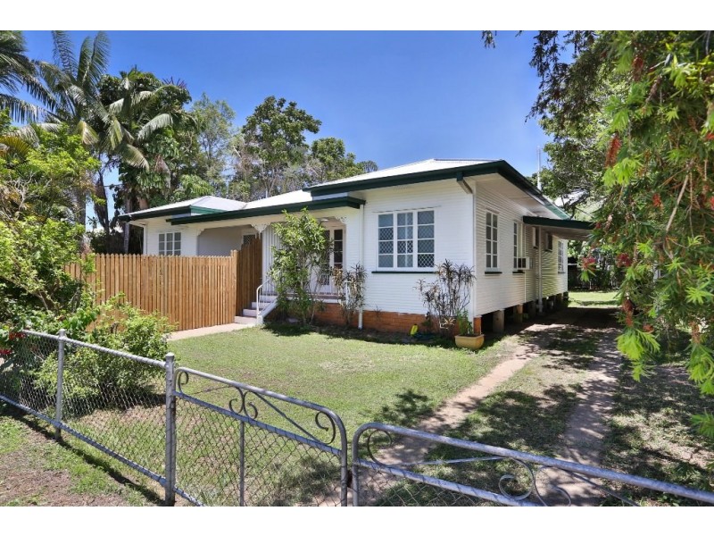 2 / 26 Surrey Street, Hyde Park QLD 4812