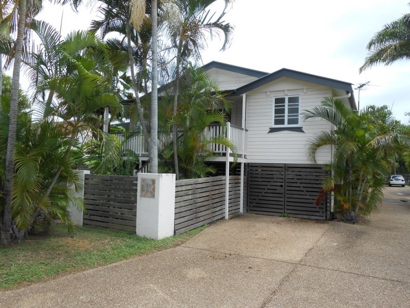 1/47 Goldring Street, Hermit Park QLD 4812