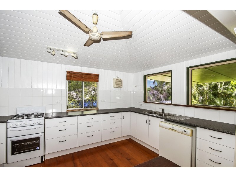 34 Philp Street, Hermit Park QLD 4812