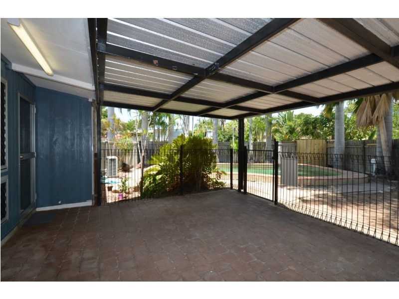 136 Albert Street, Cranbrook QLD 4814