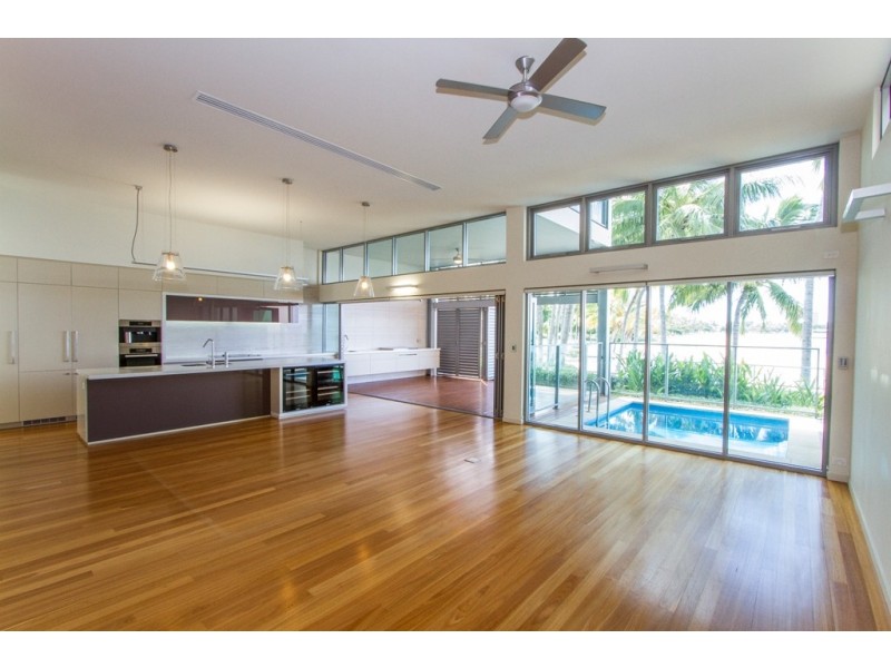 5C/6 Mariners Drive, Townsville City QLD 4810