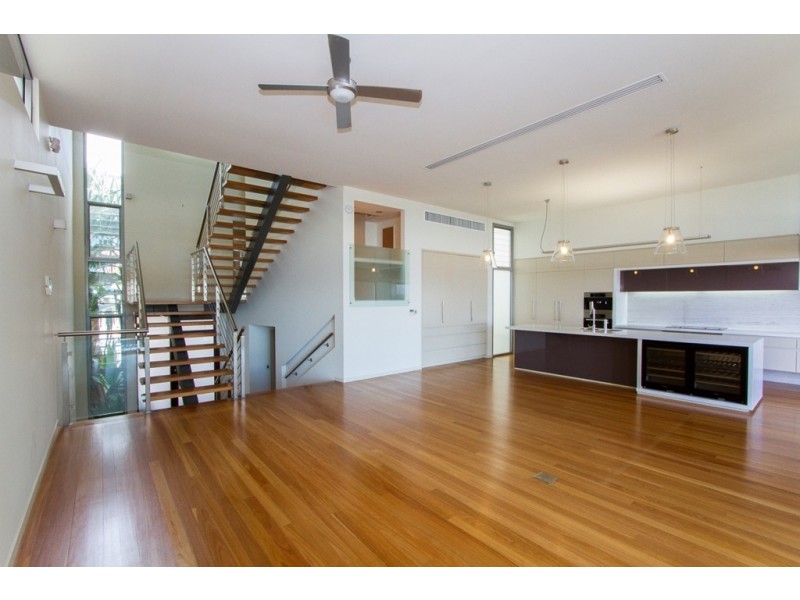 5C/6 Mariners Drive, Townsville City QLD 4810