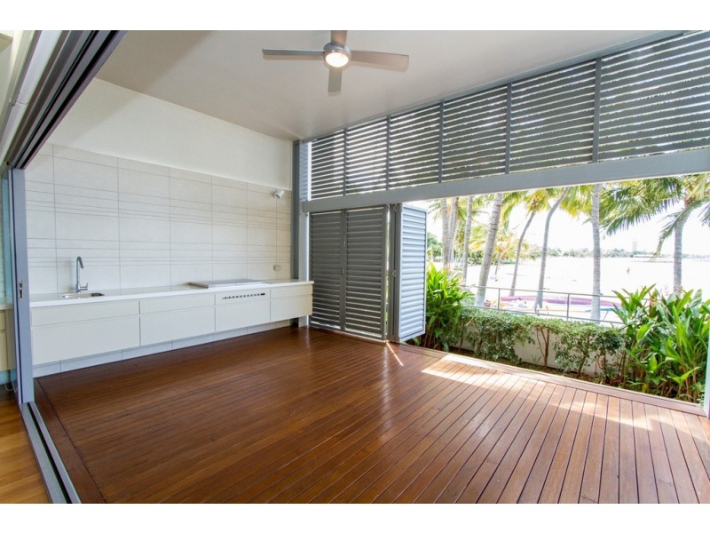 5C/6 Mariners Drive, Townsville City QLD 4810