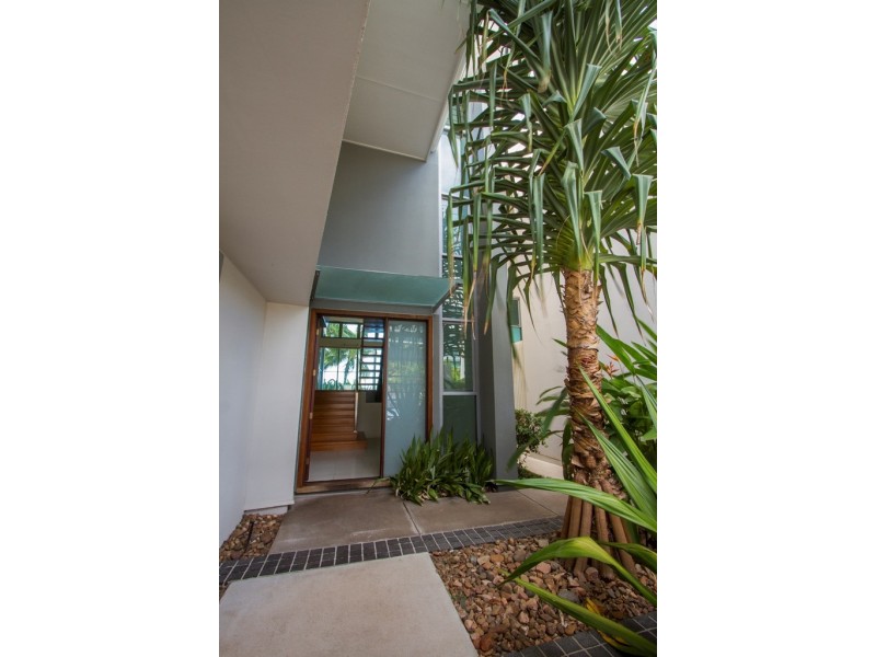 5C/6 Mariners Drive, Townsville City QLD 4810