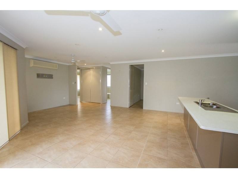 28 Blue Wren Drive, Kelso QLD 4815