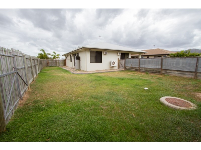 28 Blue Wren Drive, Kelso QLD 4815
