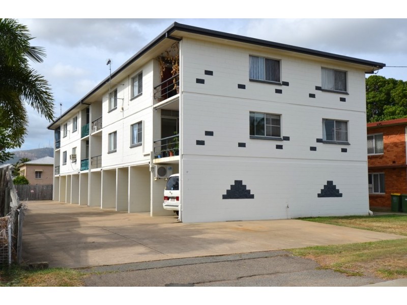 1/17 Gleeson Street, Hermit Park QLD 4812