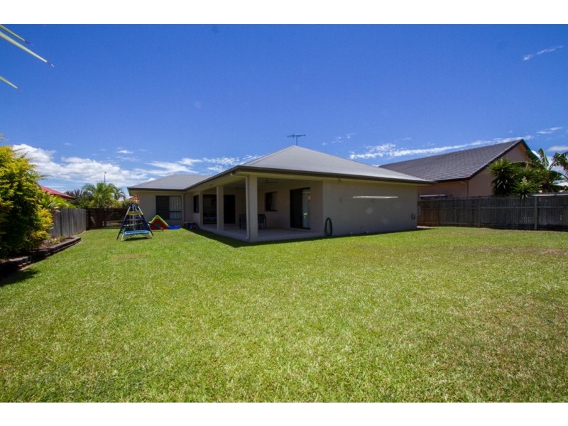 37 Thorn Street, Mount Louisa QLD 4814