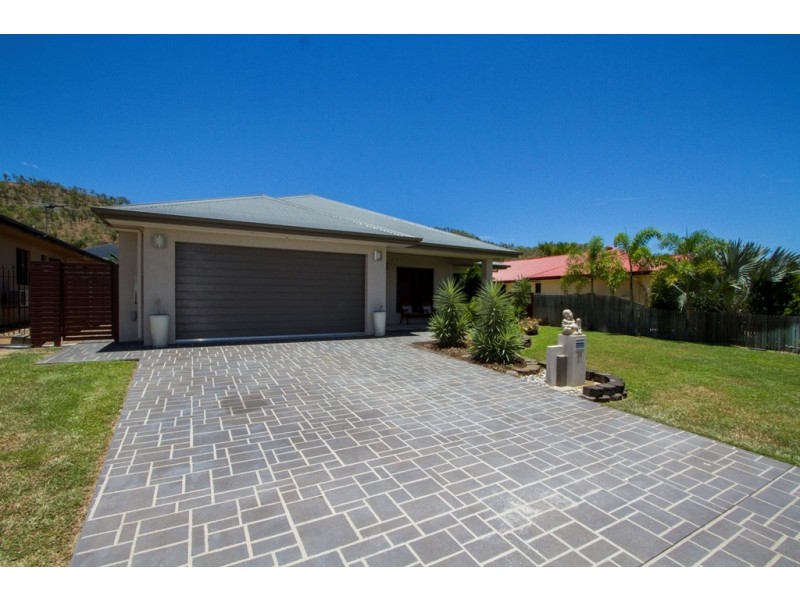37 Thorn Street, Mount Louisa QLD 4814