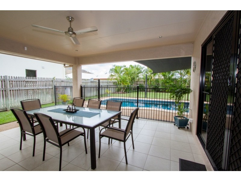 18 Sheerwater Drive, Douglas QLD 4814