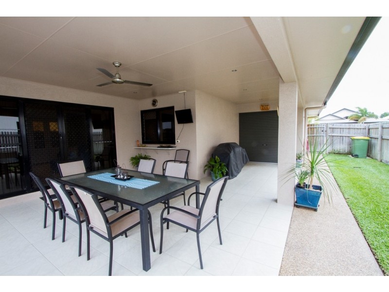 18 Sheerwater Drive, Douglas QLD 4814
