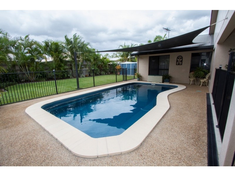 18 Sheerwater Drive, Douglas QLD 4814