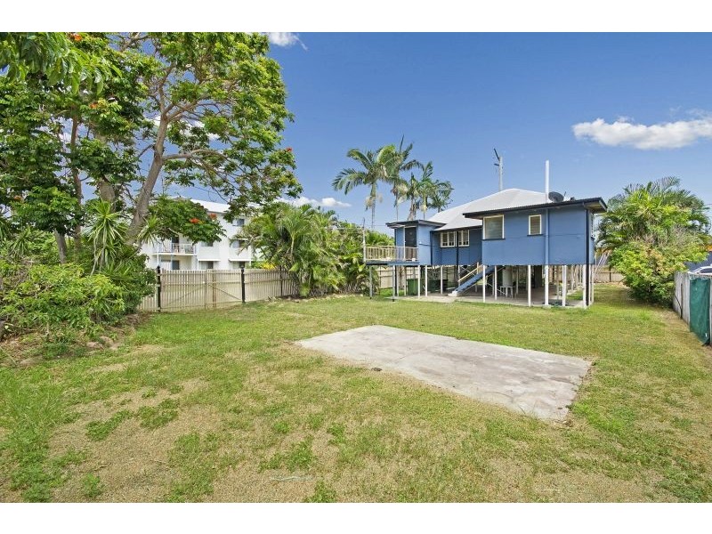 176 Boundary Street, Railway Estate QLD 4810