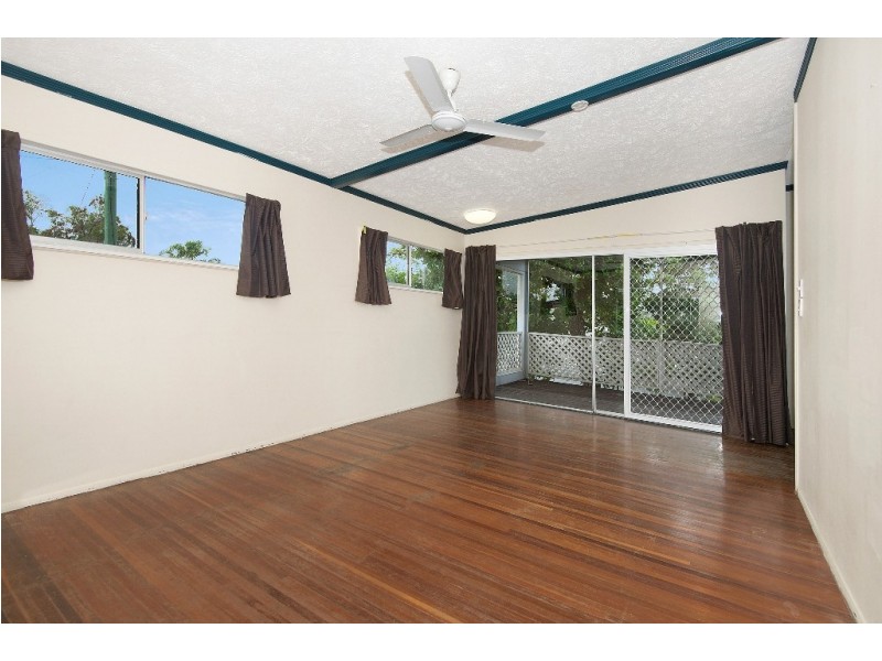 168 Charles Street, Cranbrook QLD 4814