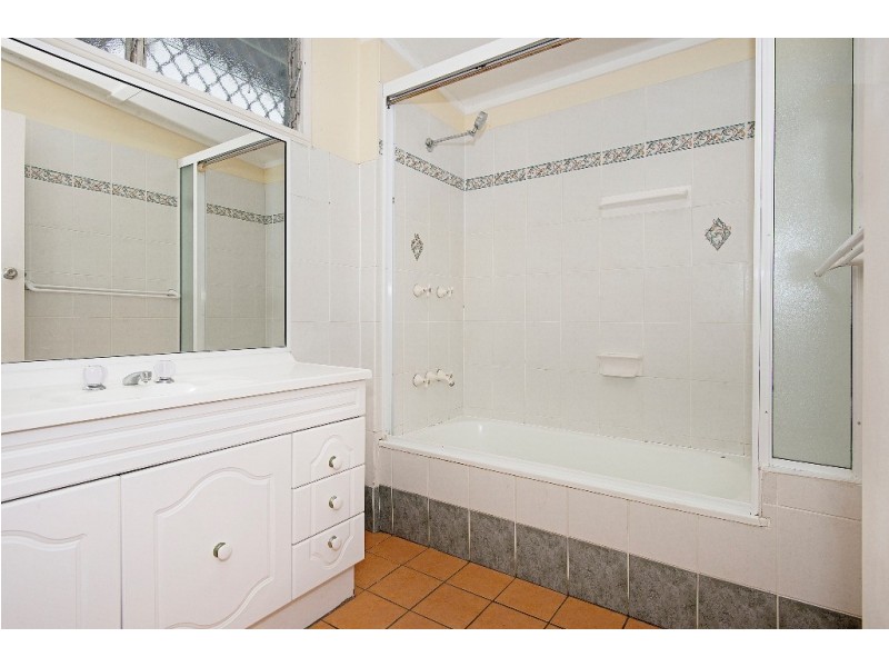 168 Charles Street, Cranbrook QLD 4814