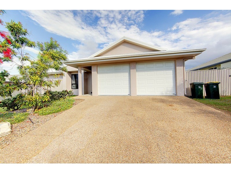 8 Dungurra Place, Bushland Beach QLD 4818