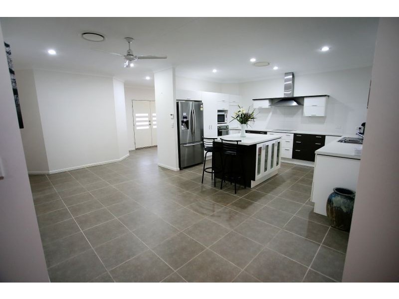 15 Kalynda Parade, Bohle Plains QLD 4817