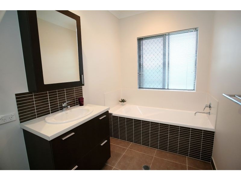 15 Kalynda Parade, Bohle Plains QLD 4817