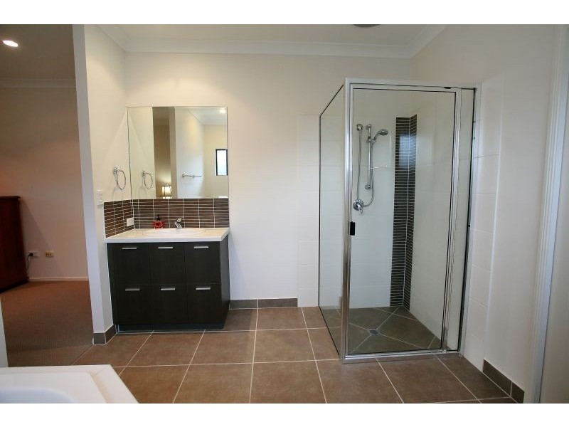 15 Kalynda Parade, Bohle Plains QLD 4817