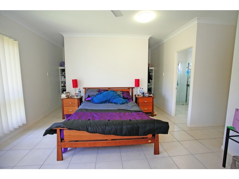 32 Mallorca Circuit, Burdell QLD 4818