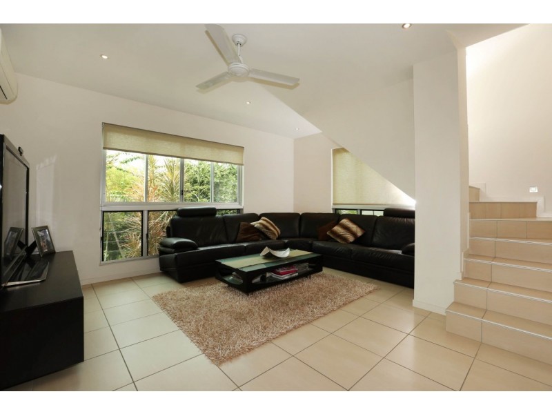 14 The Point, Castle Hill QLD 4810