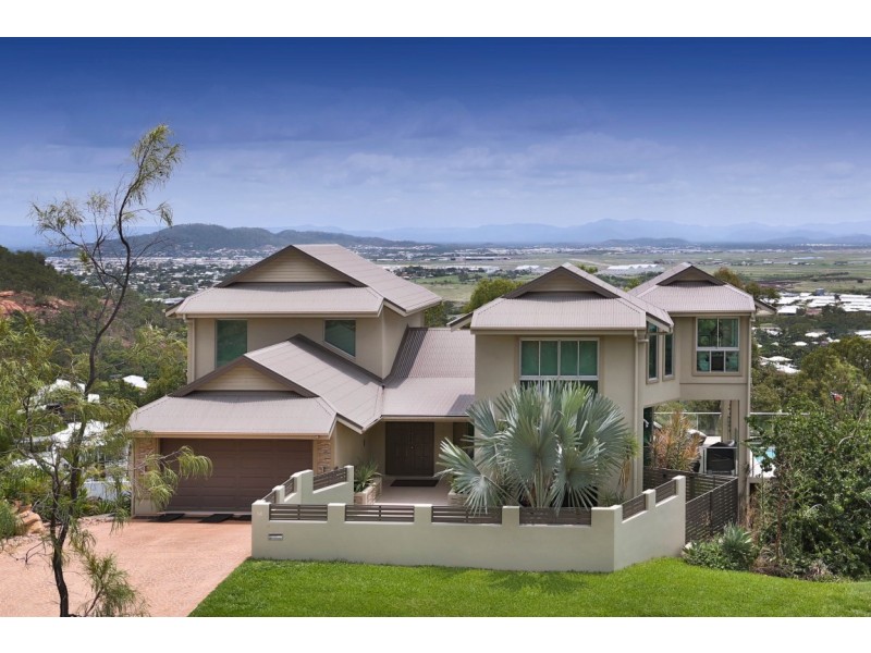 14 The Point, Castle Hill QLD 4810