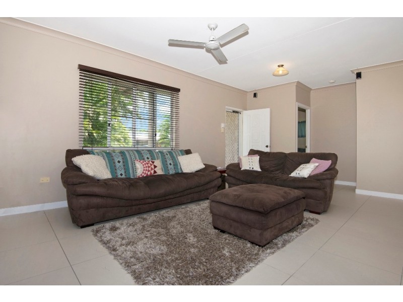 18 Currawong St, Condon QLD 4815