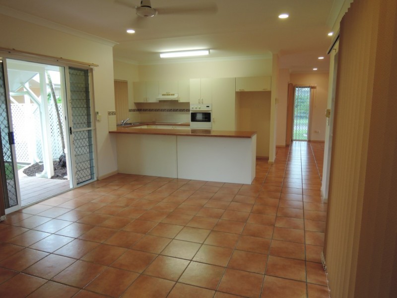 102 River Park Drive, Annandale QLD 4814