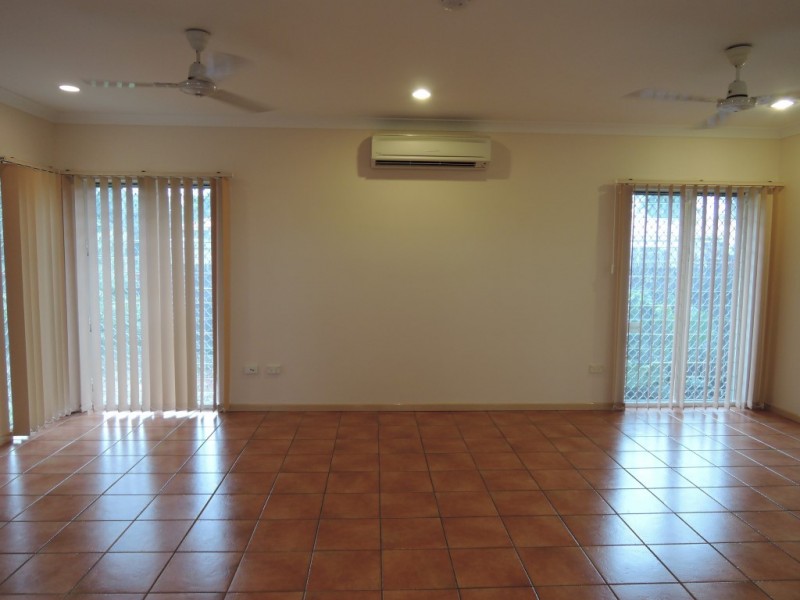 102 River Park Drive, Annandale QLD 4814