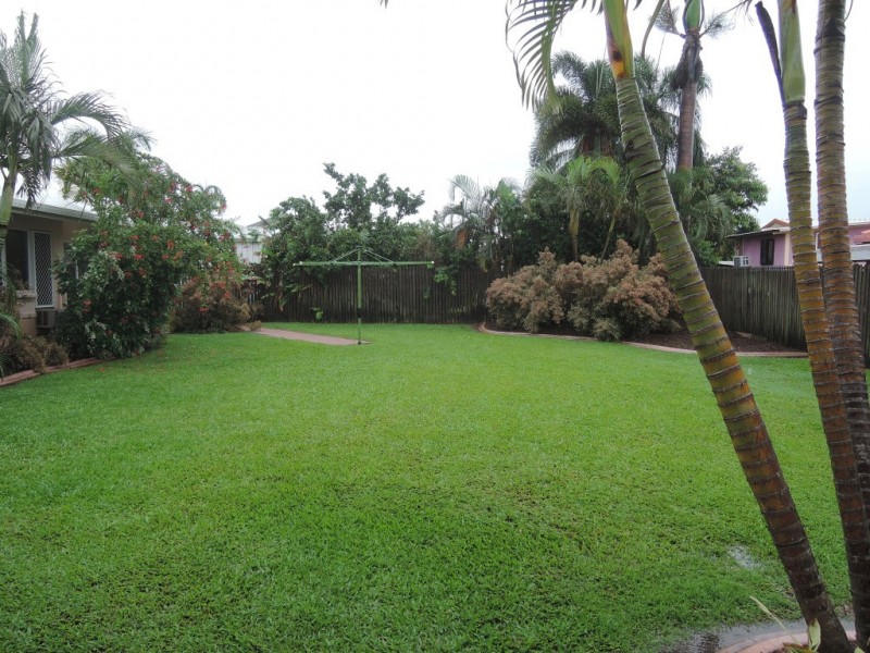 102 River Park Drive, Annandale QLD 4814