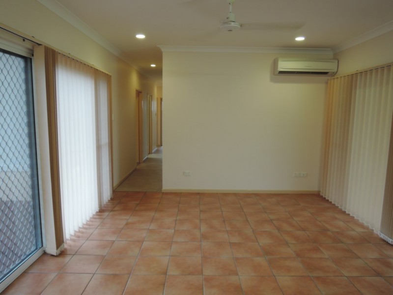 102 River Park Drive, Annandale QLD 4814