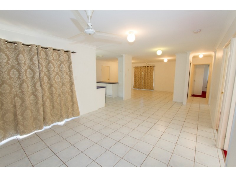 12 Bullock Street, Wulguru QLD 4811