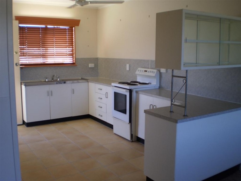 1/3 McDougall Street, Currajong QLD 4812