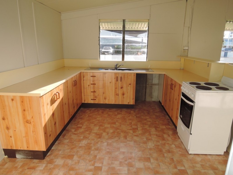 248 Ross River Road, Aitkenvale QLD 4814