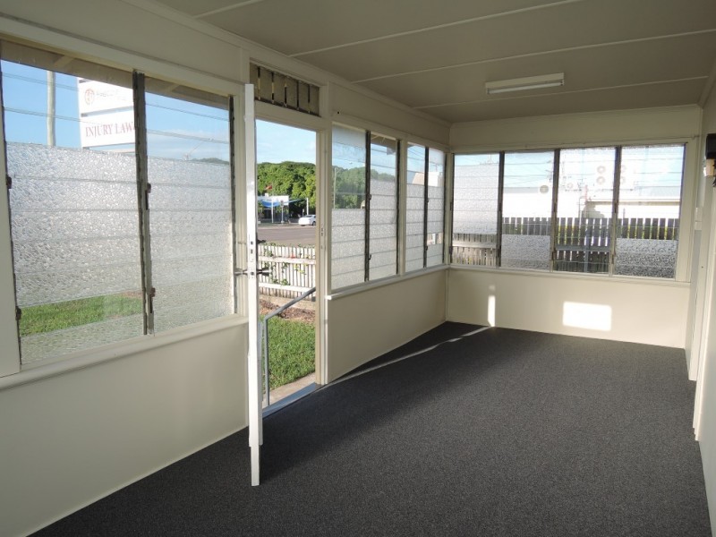 248 Ross River Road, Aitkenvale QLD 4814