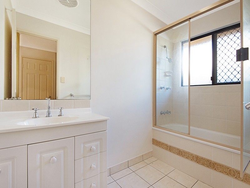 69 Phoenix Pde, Kirwan QLD 4817