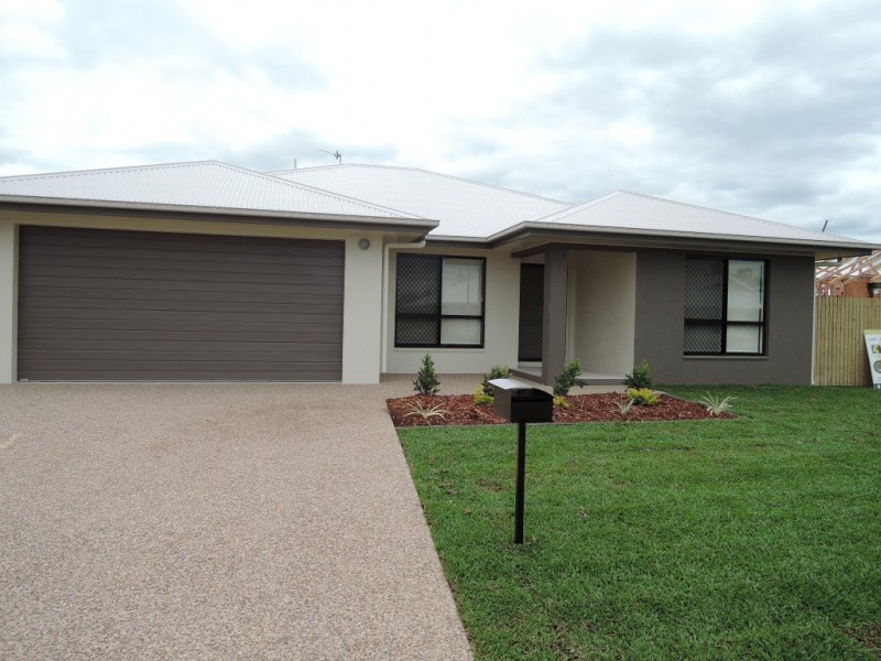 12 Smugglers Cove, Mount Low QLD 4818