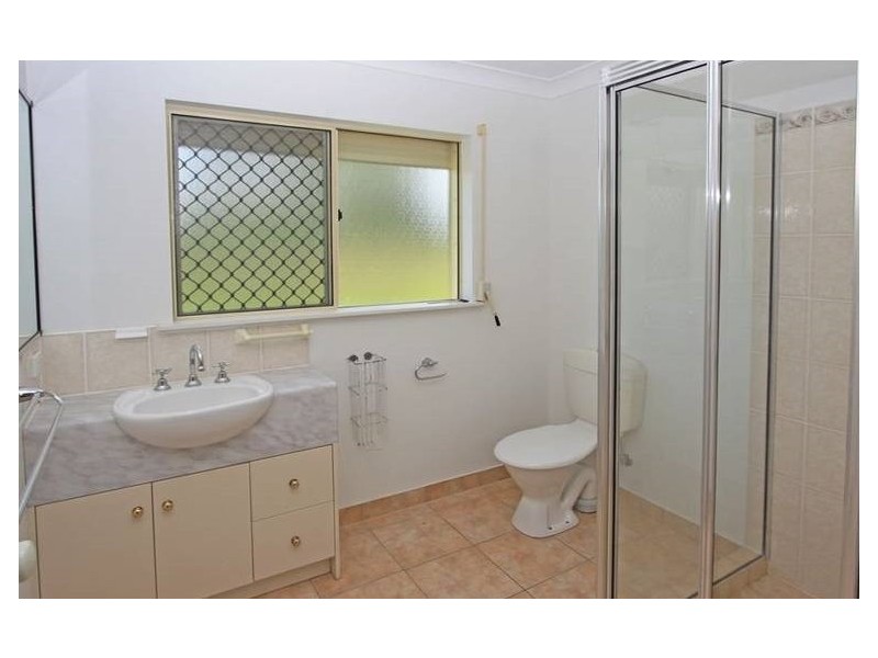 77 Blue Mountain Drive, Bluewater QLD 4818